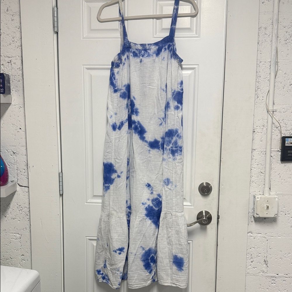 VELVET Blue & White Tie Dye Maxi Dress Open Back - Small - LIKE NEW